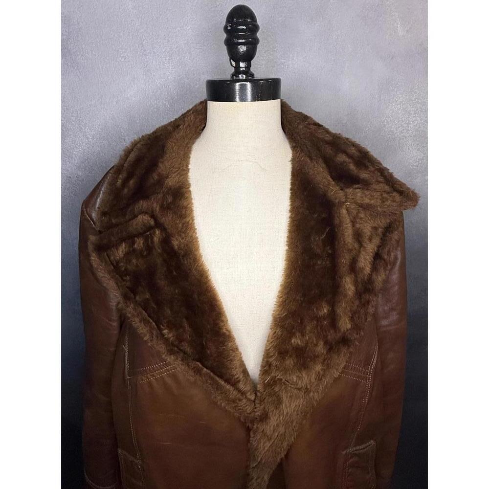 Field & Stream Brown Leather and Faux Fur Lined Men's Coat - Picture 2 of 9